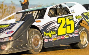 Shane Clanton hopes to break his World of Outlaws Late Model Series winless streak by scoring a victory in the season opener at Screven Motor Speedway.  Photo by Photos By Schnarzy/Courtesy WoO LMS Media