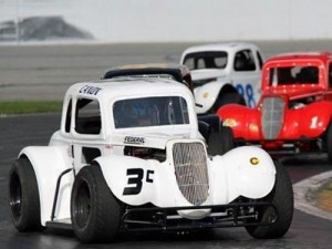 Drivers battle through the corner on the "Thunder Ring" at Atlanta Motor Speedway during round two of Winter Flurry action for Legends and Bandolero racers Saturday.  Photo by Tom Francisco/Speedpics.net