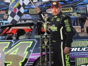 Chris Madden, seen here from an earlier victory, scored Saturday's Old Man’s Garage Spring Nationals Series victory at Volunteer Speedway.  Photo: SAS Media