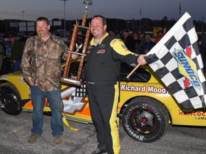 Ben Rowe took the PASS North Super Late Model Series victory Sunday at Oxford Plains Speedway.  Photo: PASS Media